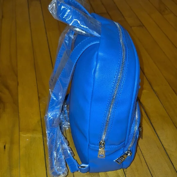 Steve Madden Blue Backpack-New! - Picture 7 of 8